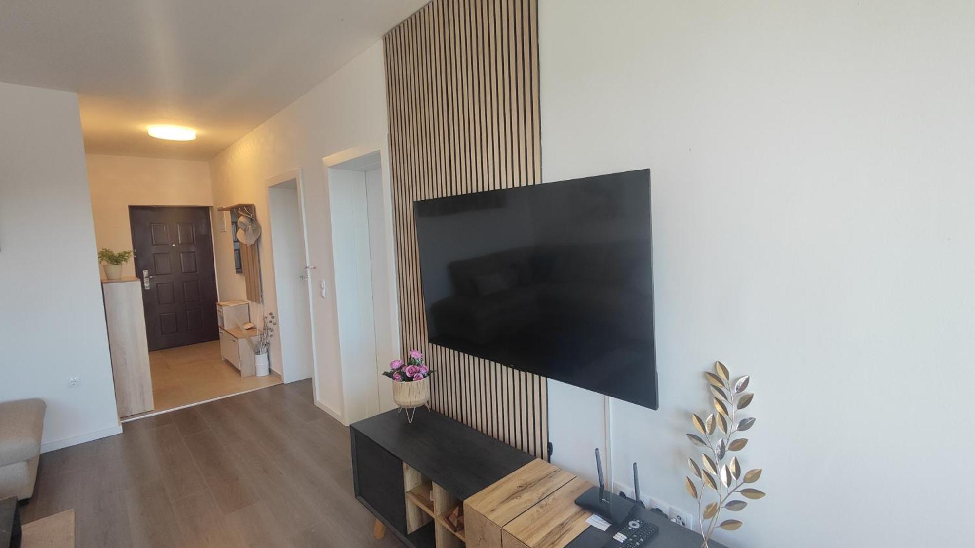 Gold And Silver Apartma *